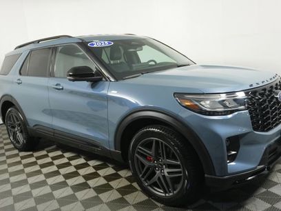 Used 2025 Ford Explorer ST-Line w/ Premium Package