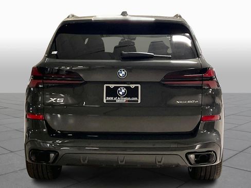 New 2026 BMW X5 xDrive50e image 4
