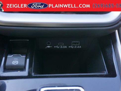 Used 2023 Subaru Outback Premium AWD/4WD image 21