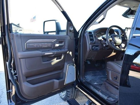 New 2026 RAM 2500 Limited image 18