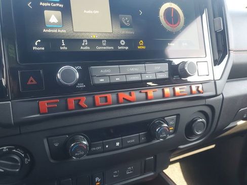 Certified 2025 Nissan Frontier PRO-4X w/ Interior Protection Package image 22
