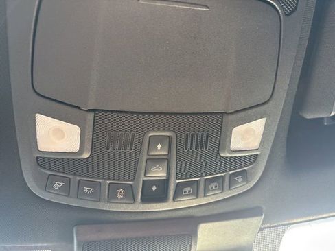 Used 2019 Ford F150 Lariat w/ Equipment Group 502A Luxury image 38