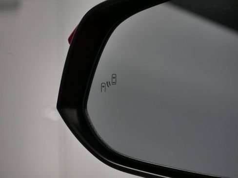 Used 2024 Toyota 4Runner TRD Off-Road Premium image 25