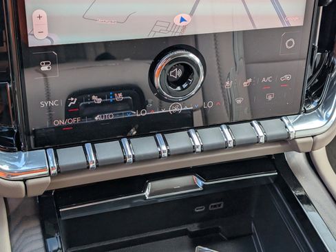 New 2026 GMC Yukon XL Denali RWD image 10