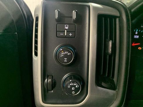 Used 2017 GMC Sierra 1500 SLE AWD/4WD image 32