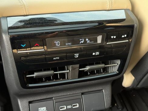 Used 2023 Acura MDX FWD w/ Technology Package image 25