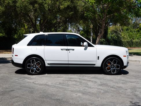 Certified 2023 Rolls-Royce Cullinan Black Badge w/ Driver's Package AWD/4WD image 14