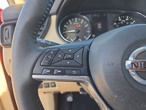 Used 2019 Nissan Rogue SV image 22