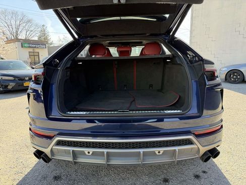 Used 2022 Lamborghini Urus AWD/4WD image 19