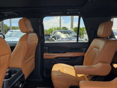 Certified 2022 Ford Expedition Max Platinum RWD image 31
