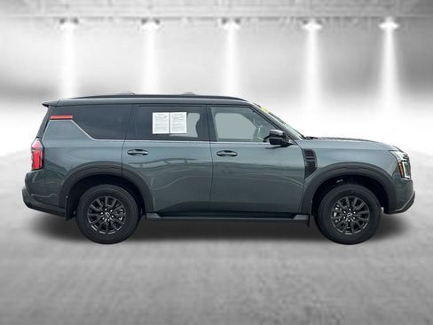 Certified 2025 Nissan Armada PRO-4X AWD/4WD image 5