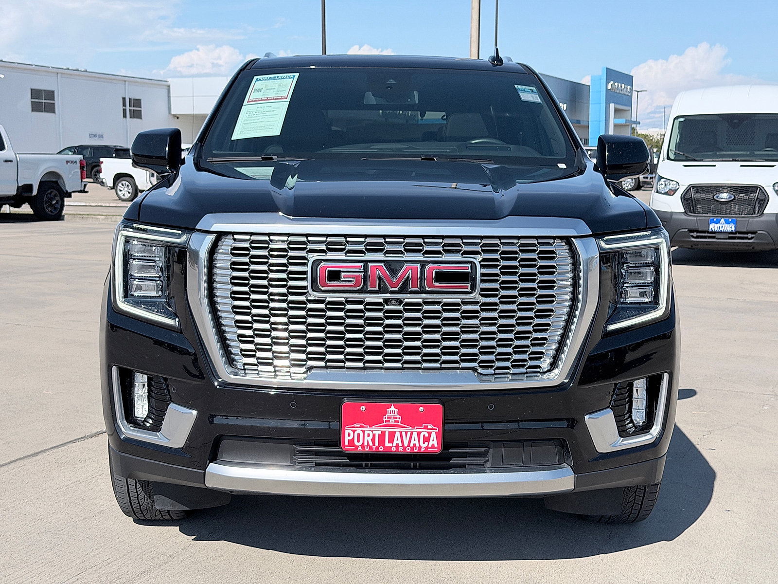 Used 2024 GMC Yukon Denali AWD/4WD image 2