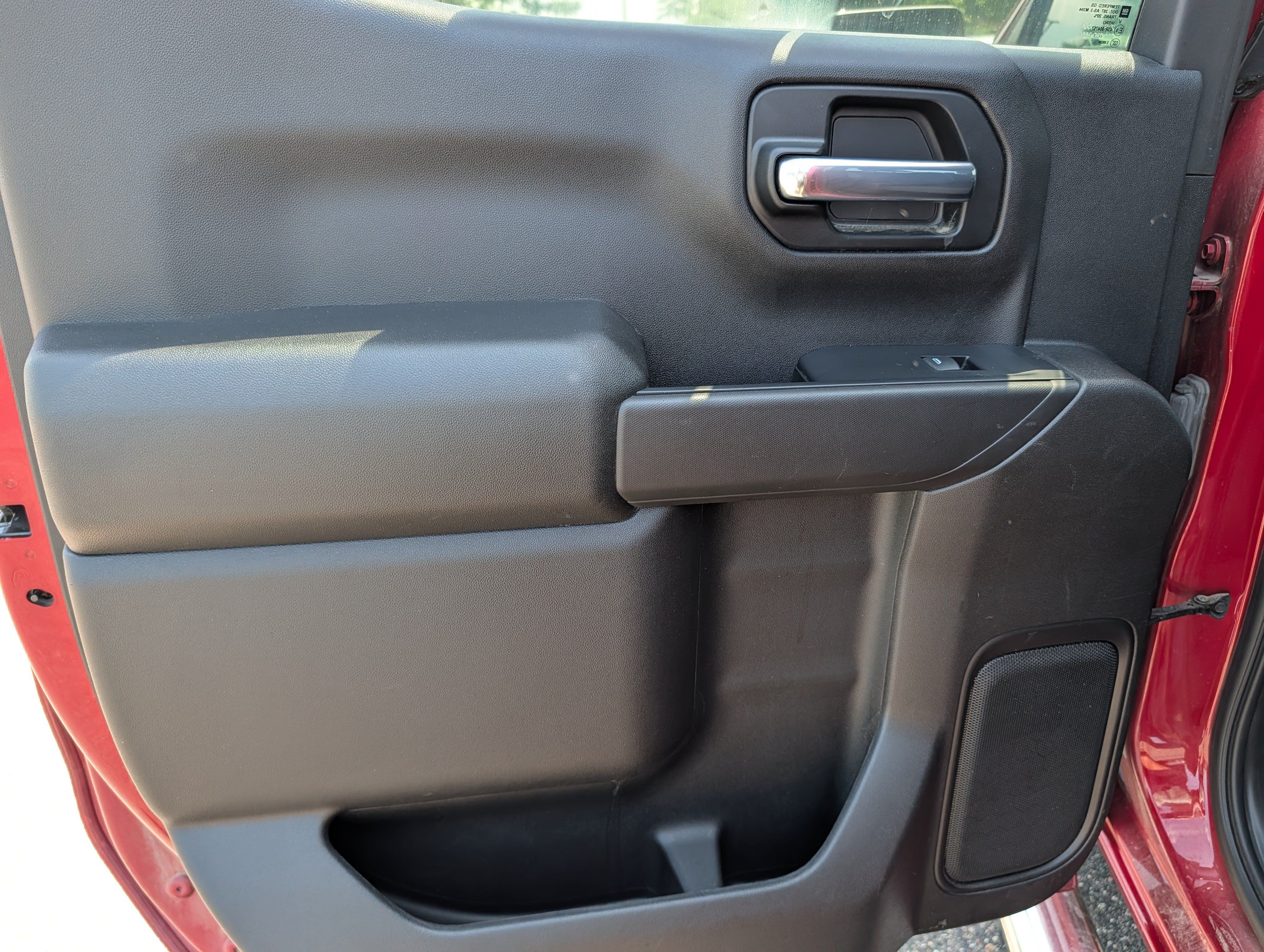 Used 2021 Chevrolet Silverado 1500 LT AWD/4WD image 14