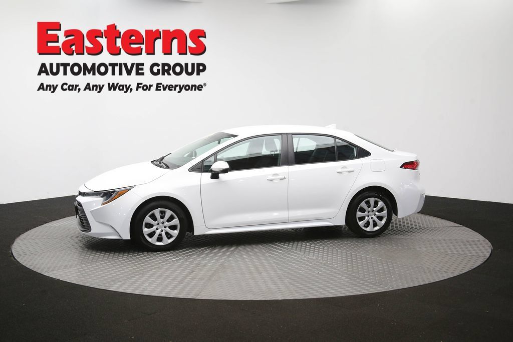 Used 2024 Toyota Corolla LE FWD image 57