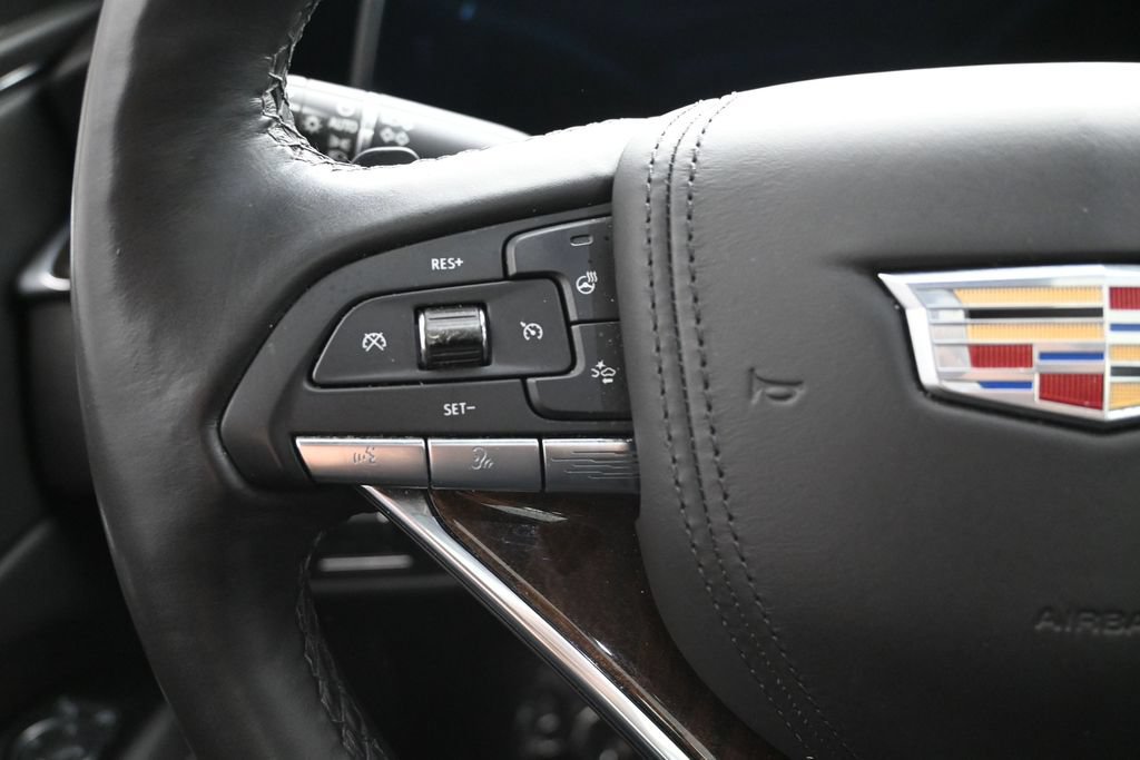 Used 2022 Cadillac Escalade Sport Platinum w/ LPO, ONYX Package AWD/4WD image 14