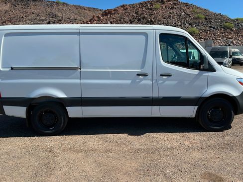 New 2025 Mercedes-Benz Sprinter 2500 image 6