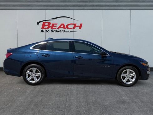 Used 2022 Chevrolet Malibu LT image 9