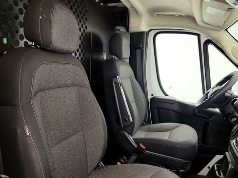 Used 2025 RAM ProMaster 2500 w/ U-Haul Equipment Group FWD image 26