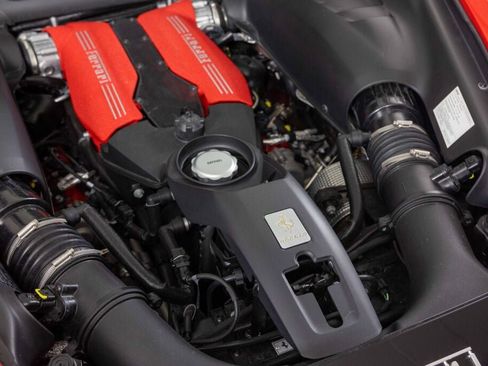 Used 2017 Ferrari 488 GTB RWD image 68