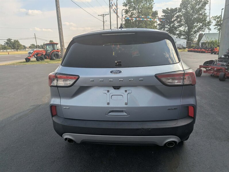 Used 2022 Ford Escape SE AWD/4WD image 6