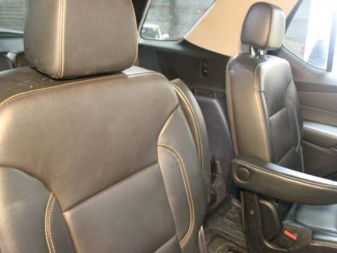 Used 2019 Chevrolet Traverse RS image 13