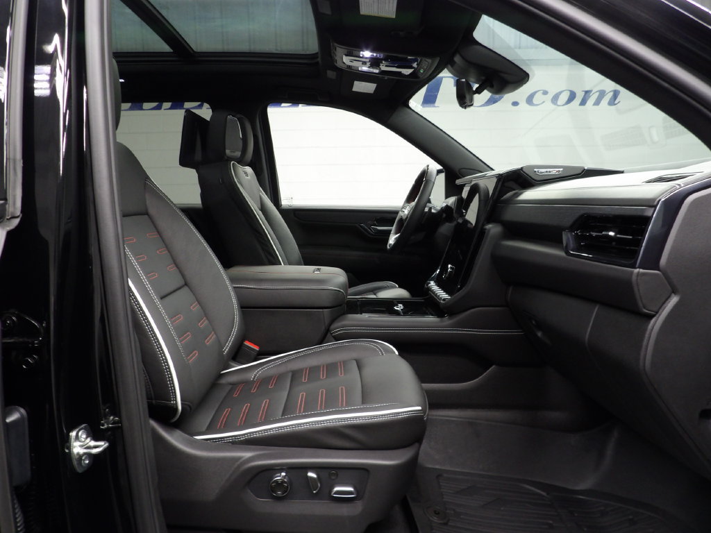 Used 2026 GMC Yukon AT4 Ultimate AWD/4WD image 35