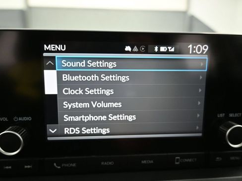 Used 2025 Honda Accord SE image 14