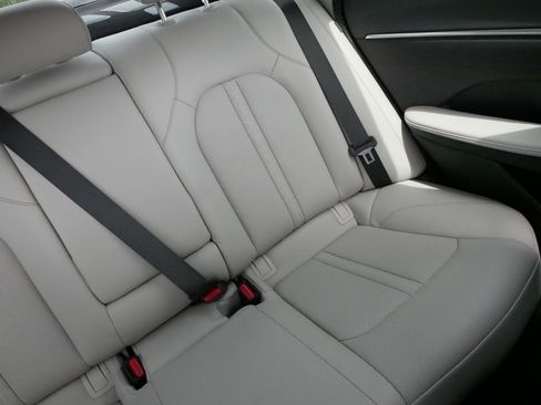Used 2022 Hyundai Sonata Limited FWD image 14