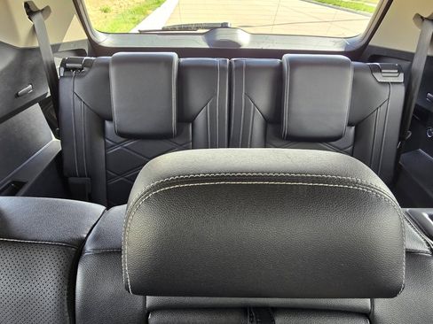 Used 2024 Volkswagen Atlas SE image 29