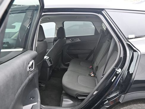Used 2026 Kia Sportage LX FWD image 17