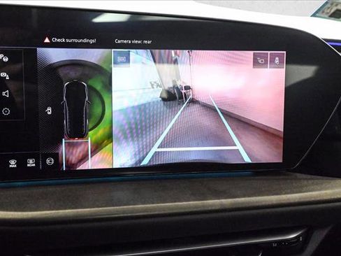 Used 2025 Audi Q5 Premium w/ Convenience Package image 14