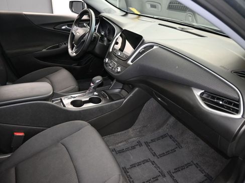 Used 2024 Chevrolet Malibu RS image 39