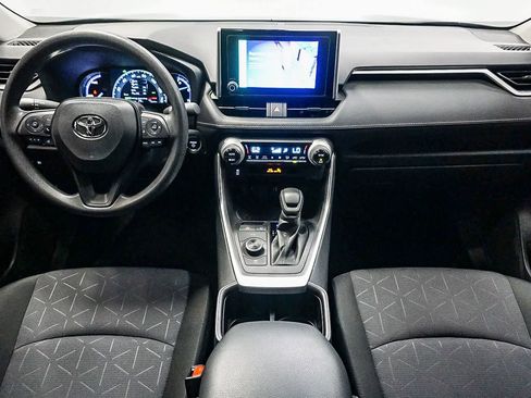 Used 2025 Toyota RAV4 XLE image 13