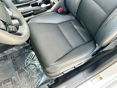 Used 2017 Honda Accord Sport image 18