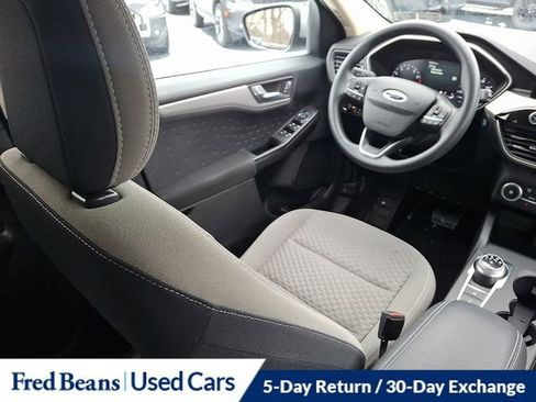 Certified 2020 Ford Escape SE image 14