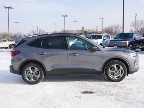 Certified 2025 Ford Escape ST-Line image 6
