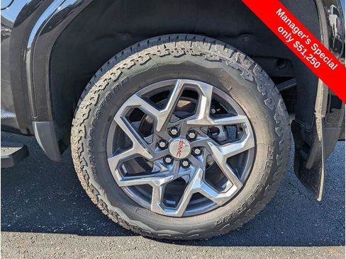 Used 2025 GMC Sierra 1500 SLT w/ SLT Premium Package image 25