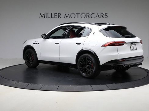 New 2025 Maserati Grecale Modena image 3