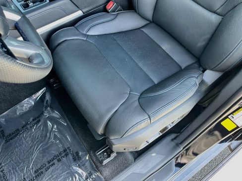 Used 2024 Toyota Tundra Platinum AWD/4WD image 18