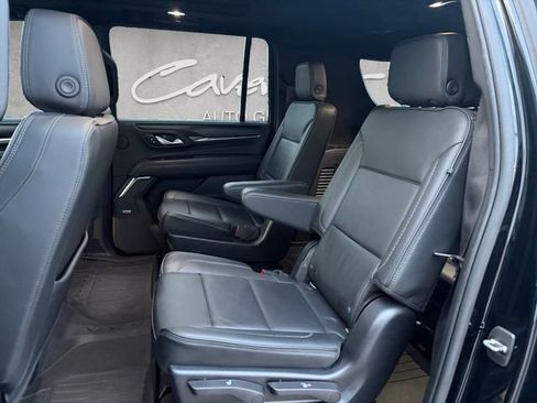 Used 2022 GMC Yukon XL Denali w/ Advanced Technology Package image 22