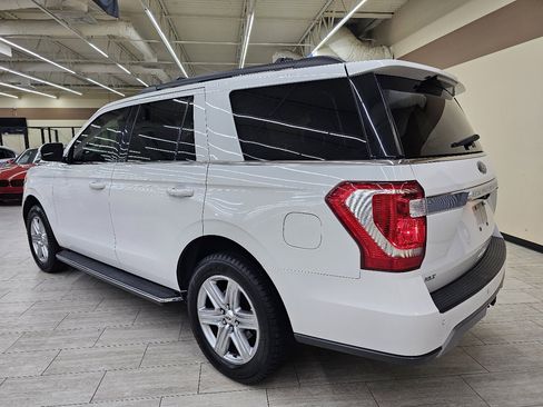 Used 2020 Ford Expedition XLT w/ Equipment Group 202A image 9
