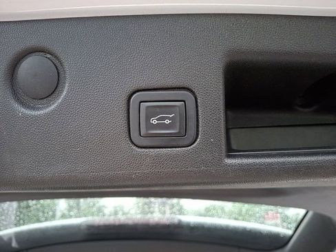 Used 2019 Chevrolet Equinox Premier AWD/4WD image 42