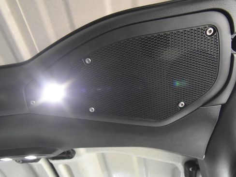 Used 2025 Jeep Wrangler Unlimited Rubicon 4xe AWD/4WD image 31