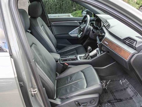 Used 2022 Audi Q3 2.0T Premium Plus w/ Premium Plus Package image 18