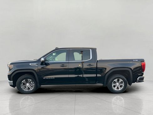 Used 2022 GMC Sierra 1500 SLE image 5