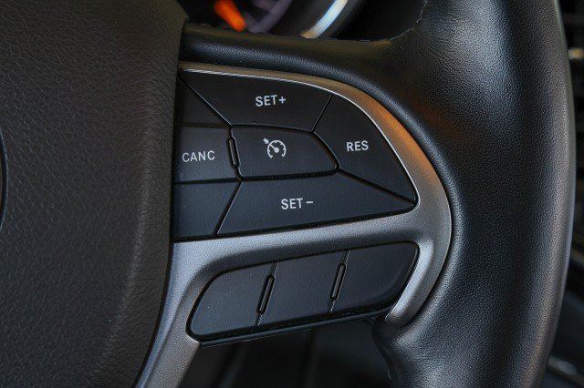 Used 2022 Jeep Grand Cherokee Limited AWD/4WD image 25