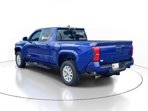 Certified 2025 Toyota Tacoma SR5 RWD image 4