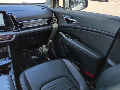 Used 2025 Kia Sportage SX FWD image 17