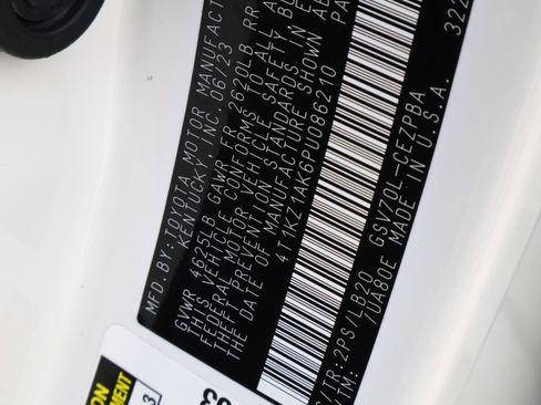 Used 2023 Toyota Camry XSE w/ Navigation Package image 21