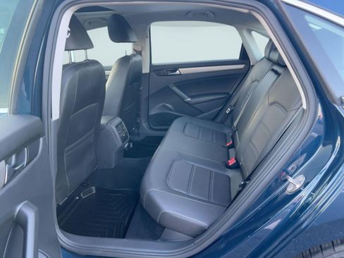 Used 2022 Volkswagen Passat 2.0T SE image 14